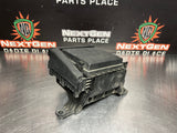 2018 CAMARO SS FUSE BOX WITH COVER AND BRACKET OEM 84315889 #938