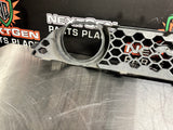2013 FORD MUSTANG GT FRONT UPPER GRILLE WITHOUT FOG LIGHTS OEM DR33-8200-BCW 990