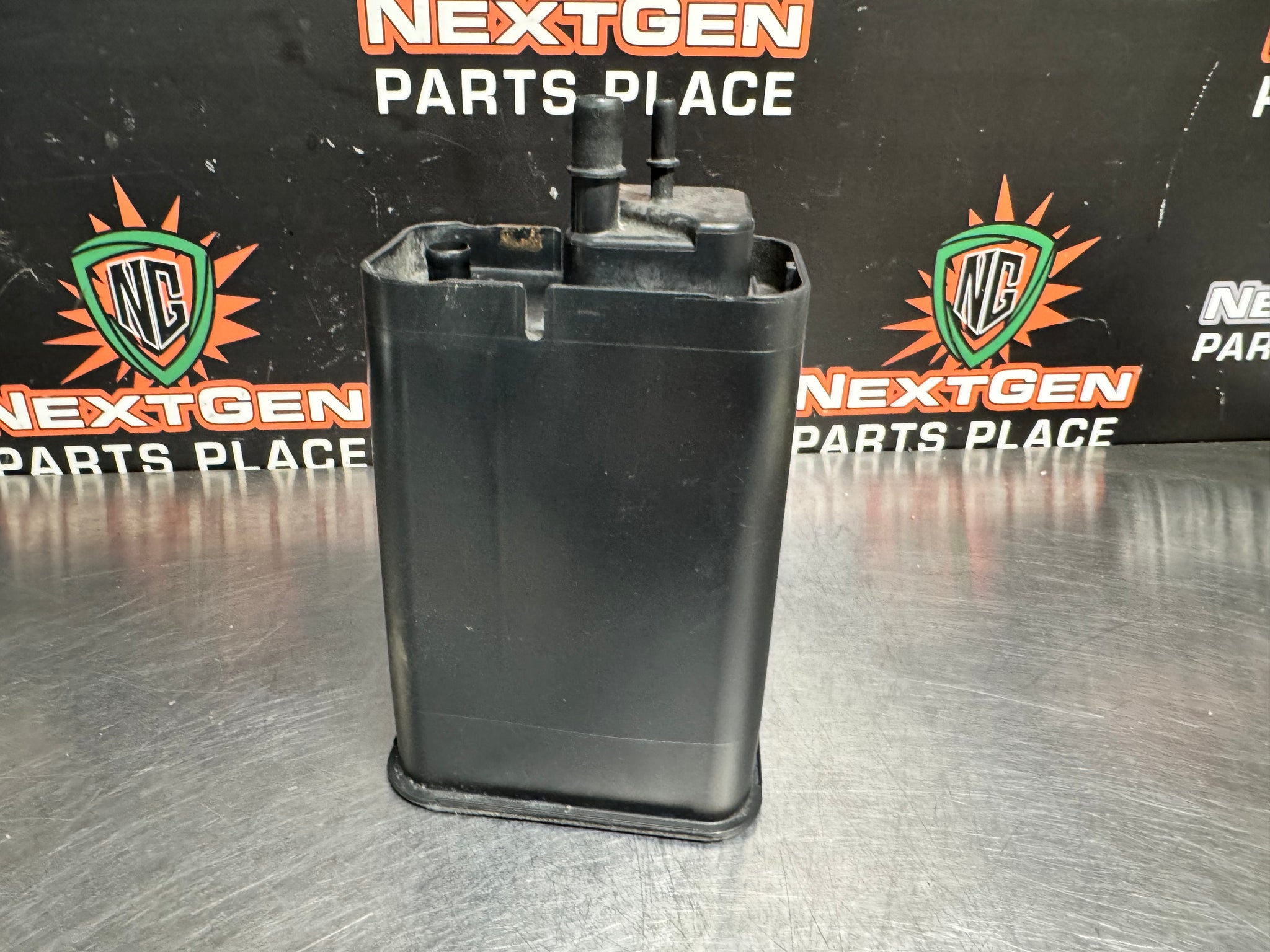 2010 CAMARO SS EVAP FUEL VAPOR CHARCOAL CANISTER OEM 1232