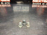 04-06 PONTIAC GTO FUEL NECK FILLER HOUSING NUTS/ HARDWARE #1293