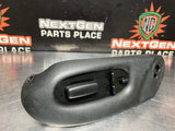 97-04 C5 CORVETTE RH PASSENGER SEAT CONTROL UNIT HOUSING 12135158 12455427 #963