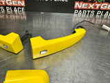 2018 CAMARO SS DRIVER AND PASSENGER LH RH EXTERIOR DOOR HANDLE OEM #938