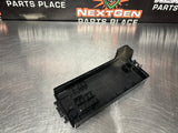 2013 FORD MUSTANG GT FUSE BOX RELAY MODULE COVER LID OEM 6E5T-14A003-AB #1009
