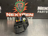 2013 GMC SIERRA 2500HD CABIN FUSE BLOCK 22925355 OEM #1011