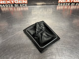 2007 CADILLAC CTS-V MANUAL SHIFTER BOOT AND BEZEL TRIM OEM #1411