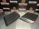 2013 CHEVY SILVERADO 2500HD DURAMAX 6.6 RH/LH HOOD MOLDING VENT GRILLES OEM #737