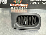 05-13 C6 CORVETTE RIGHT SIDE DASH VENT OEM 10323198 #1194