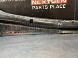 97-04 C5 CORVETTE WINDSHIELD WIPER COWEL 10247327 OEM #1303