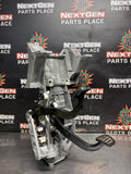 14-19 C7 CORVETTE STEERING COLUMN BRACKET WITH CLUTCH/BRAKE PEDALS 20982847 OEM #1604