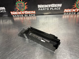 2004 PONTIAC GTO HOOD FUSE BOX COVER LID OEM 92169852 #1027