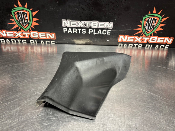 97-04 C5 CORVETTE FENDER INSERT PASSENGER SIDE RH 10289552 OEM #1150