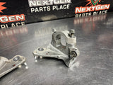 14-19 C7 CORVETTE Z51 FRONT SWAY BAR BRACKETS WITH HARDWARE OEM #1604