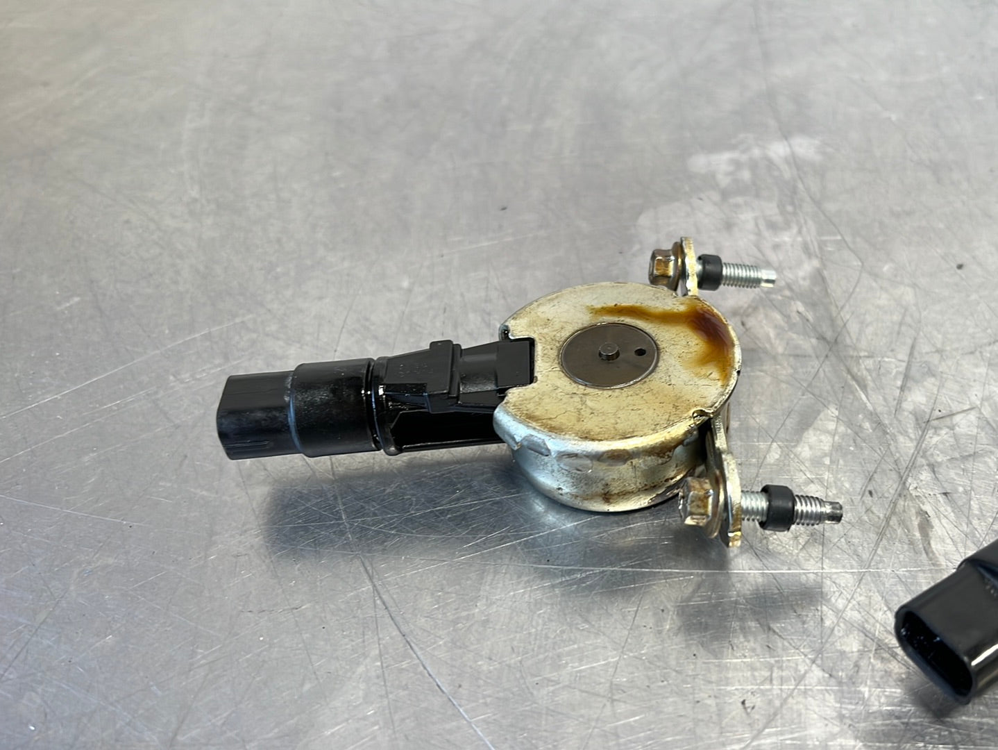 2014 FORD MUSTANG GT VARIABLE CAM TIMING SOLENOID SET OEM 263