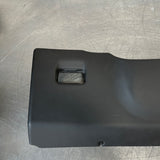 05 - 13 C6 CORVETTE KNEE BOLSTER / PANEL OEM 15282995 #VV64