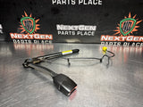 2005 C6 CORVETTE RH PASSENGER SIDE SEAT BUCKLE PRE TENSIONER OEM #1110