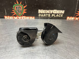 2013 FORD MUSTANG GT FACTORY DUAL HORNS WITH BRACKET OEM #1588