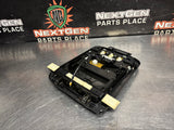 08-09 PONTIAC G8 OVERHEAD CONSOLE DOME LIGHT WITH SUNROOF SWITCH OEM #1423
