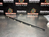 04-06 PONTIAC GTO DRIVER SIDE LH DOOR TO WINDOW WEATHER STRIP SEAL OEM #1438