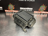 2018 CAMARO SS FUSE BOX WITH COVER AND BRACKET OEM 84315889 #938