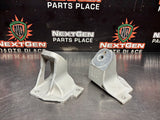 97-04 C5 CORVETTE MOTOR MOUNT BRACKETS 10260642 10260643 OEM #1303