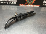 05-13 C6 CORVETTE RF PASSENGER SIDE FENDER TO BUMPER BRACKET 15230685 #1110