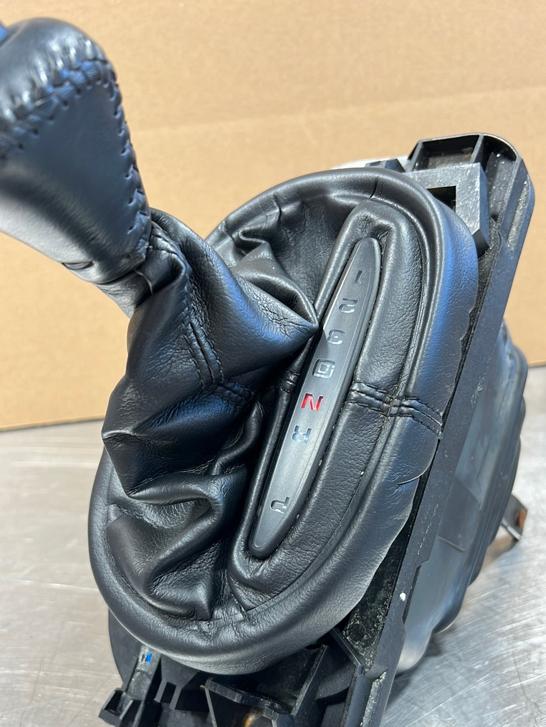 97 04 C5 CORVETTE AUTOMATIC SHIFTER ASSEMBLY OEM VV233