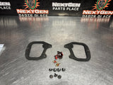 04-06 PONTIAC GTO LICENSE PLATE TRUNK FILLER PANEL HARDWARE OEM #1306