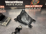 2015 CAMARO SS SHIFTER ASSEMBLY WITH BOOT/ KNOB WHITE STICHING OEM #1450