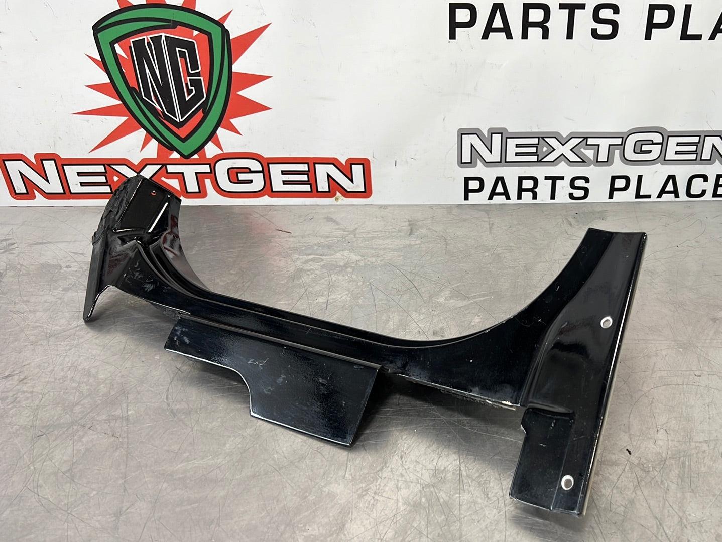 C5 Rocker Panels C5 CORVETTE RH BLACK ROCKER PANEL EXTENSION OEM #VV921 – NextGenPartsPlace