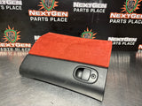 04 - 06 PONTIAC GTO RED GLOVE BOX OEM #1191