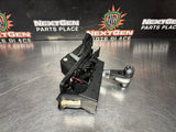 2012 FORD MUSTANG GT AUTO (6R80) SHIFTER WITH KNOB ASSEMBLY OEM #1343