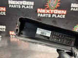 2004 PONTIAC GTO HOOD FUSE BOX COVER LID OEM 92169852 #1043