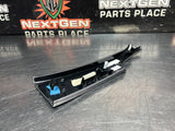 2019 FORD MUSTANG GT RH PASSENGER SIDE DASH TRIM FR3B-63044B78 OEM #1643