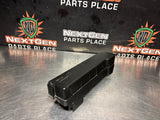 2004 PONTIAC GTO HOOD FUSE BOX COVER LID OEM 92169852 #1043