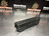 2004 PONTIAC GTO HOOD FUSE BOX COVER LID OEM 92169852 #1191