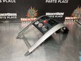 04-06 PONTIAC GTO RADIO BEZEL / DASH TRIM OEM #910