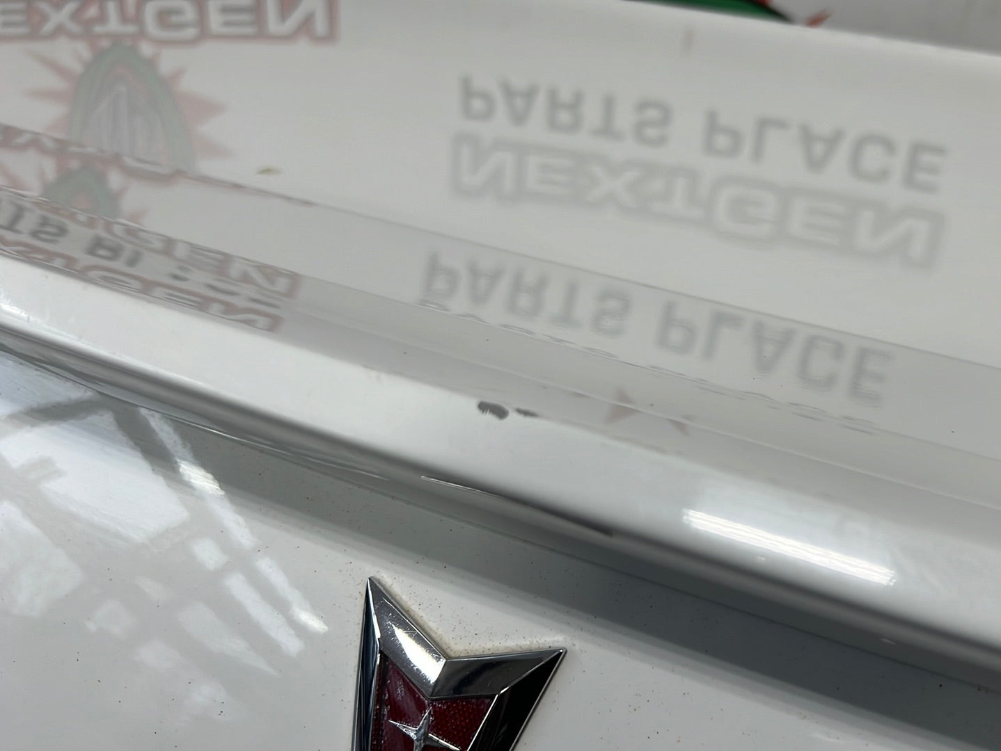 08 09 PONTIAC G8 TRUNK WITH SPOILER WHITE OEM 400 NextGenPartsPlace