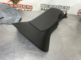 2005 C6 CORVETTE USED OEM ARM REST / CENTER CONSOLE BLACK with PAD 15884794 #562