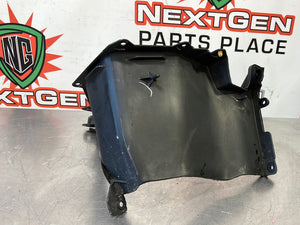 08 - 09 PONTIAC G8 AIR INLET PANEL HOUSING UPPER OUTER COVER TRIM OEM 92201178 #392