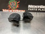 2011 FORD MUSTANG GT FACTORY DUAL HORNS WITH BRACKET OEM #1111