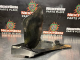 1999 C5 CORVETTE FRONT FENDER WHEEL LINER RH PASSENGER SIDE OEM 10298464 #1302