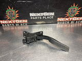 08 - 09 PONTIAC G8 GAS PEDAL OEM 92213646 #1423