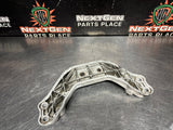 2004 PONTIAC GTO TRANSMISSION T56 6 SPEED CROSSMEMBER/ MOUNT OEM #1691
