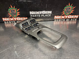 2011 CAMARO SS MANUAL CONSOLE SHIFTER TRIM BEZEL AUXILIARY GAUGES OEM 92238977 #1586