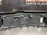 2011 FORD MUSTANG GT FRONT UPPER GRILLE WITH FOG LIGHTS OEM AR33-8C436-AEW #1557
