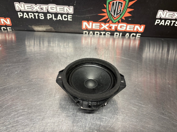14-19 C7 CORVETTE REAR BOSE SPEAKER OEM 23128683