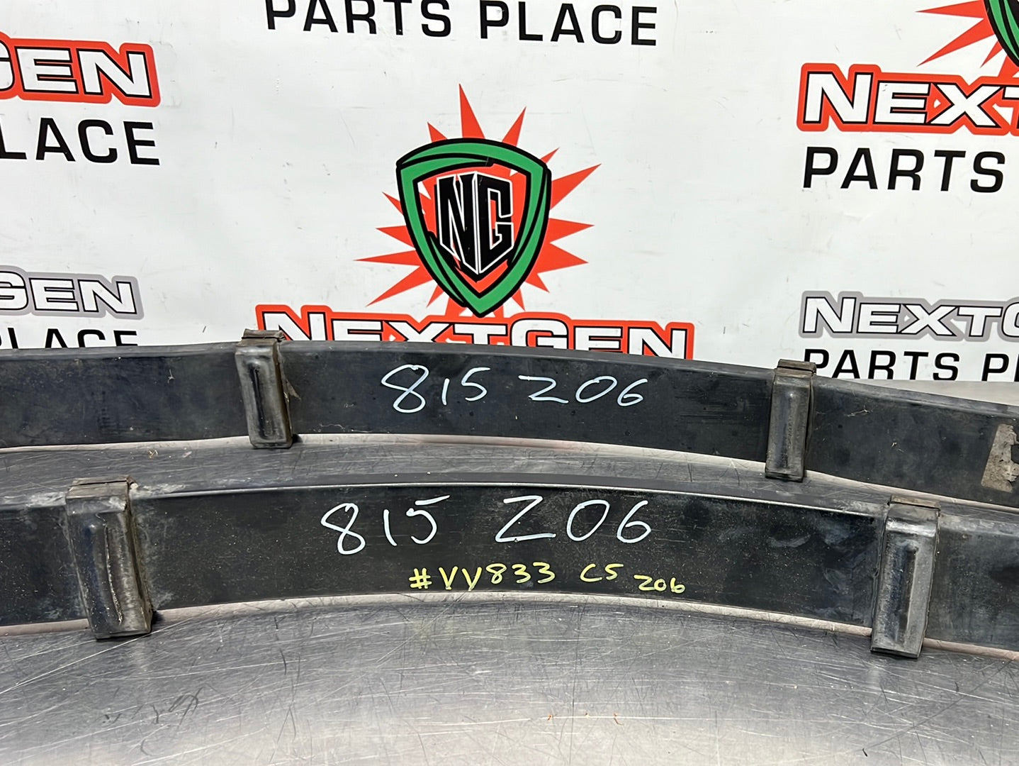 97 04 C5 CORVETTE Z06 REAR AND REAR LEAF SPRING SET OEM VV833 NextGenPartsPlace