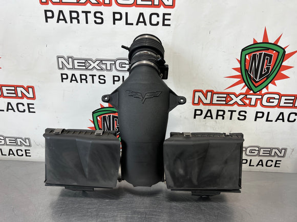 05-07 LS2 C6 CORVETTE AIR INTAKE FILTER WITH MAF SENSOR AND INTAKE COUPLER 25351524 #521