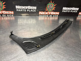 05 PONTIAC GTO LH DASH COWL DEFROST VENT TRIM PANEL OEM 92105080 #1269