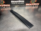 04 -06 PONTIAC GTO EXTERIOR B PILLAR WINDOW TRIM RH SIDE 92093112 OEM #1438